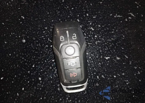 2017 Ford Mustang Ecoboost z USA, uszkodzony, nr VIN 1FA6P8TH8H5339583